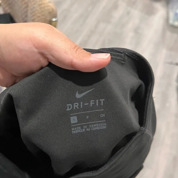 🙌Nike Black and Gray Women's Leggings - Picture 3 of 4